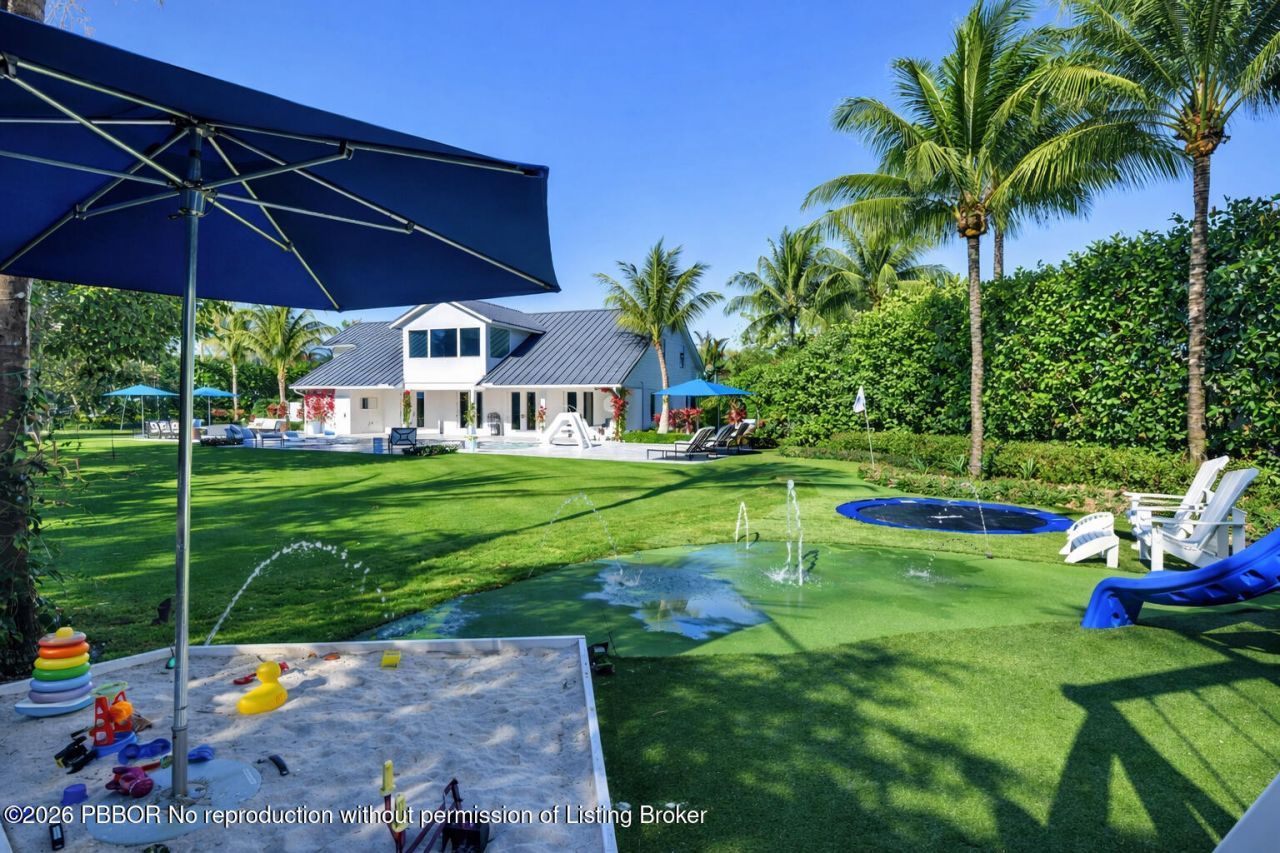 8389 SE Woodcrest Place, Hobe Sound, FL 33455 Photo