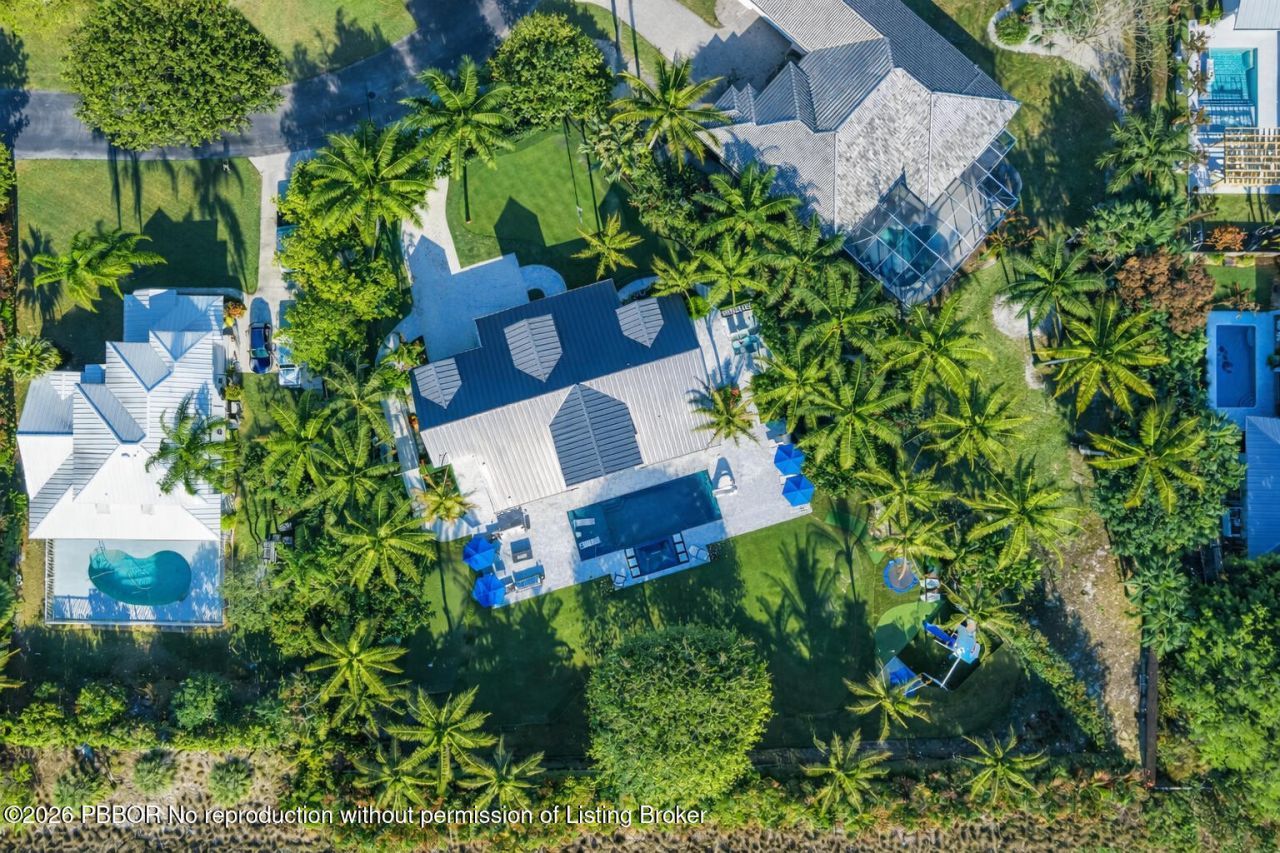 8389 SE Woodcrest Place, Hobe Sound, FL 33455 Photo