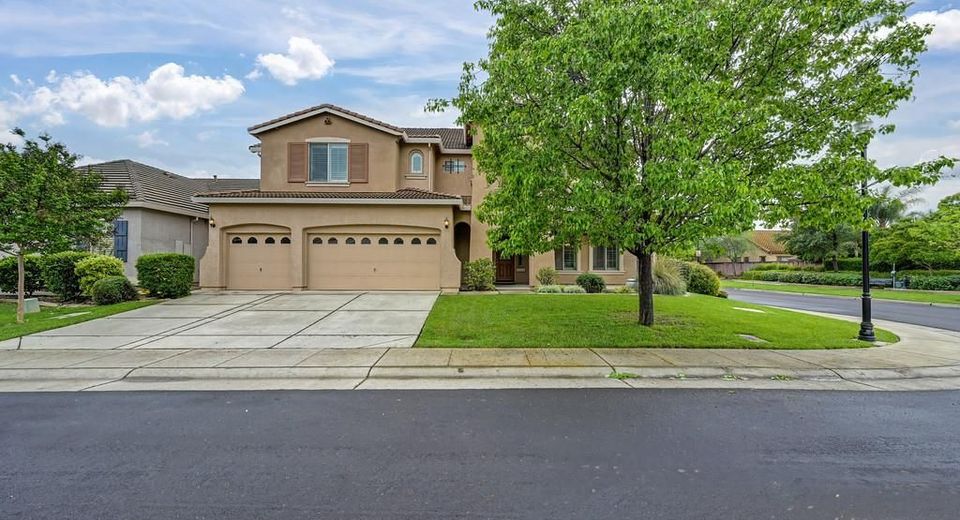 9841 Shanelyn Way, Elk Grove, CA 95757 Photo