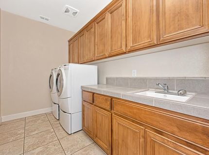 9841 Shanelyn Way, Elk Grove, CA 95757 Photo