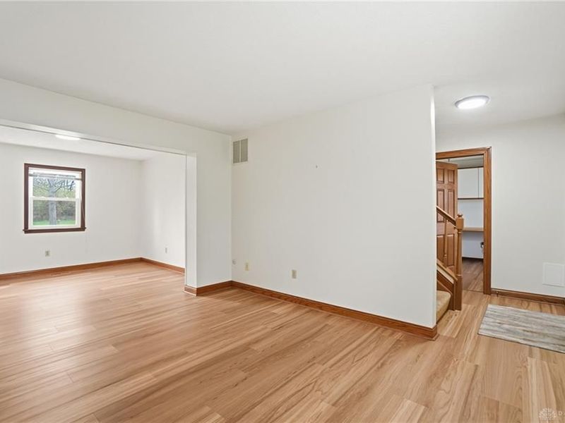 2255 Woodstock Court, Troy, OH 45373 Photo 10