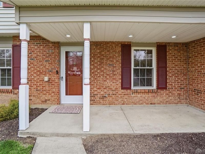 2255 Woodstock Court, Troy, OH 45373 Photo 5