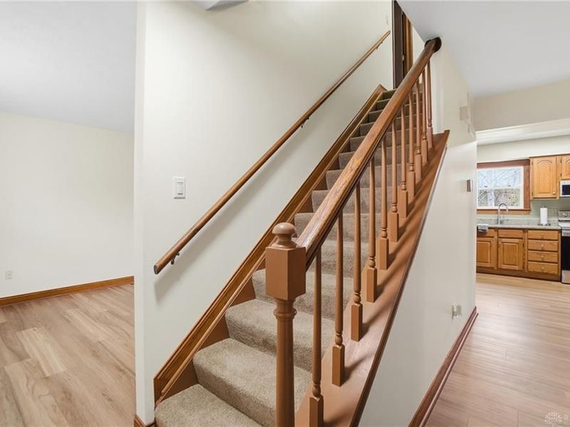 2255 Woodstock Court, Troy, OH 45373 Photo 6