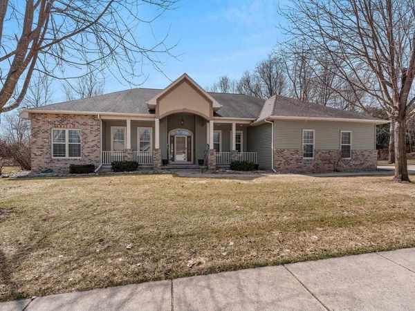 1055 ZACHER DRIVE, Oshkosh, WI 54901