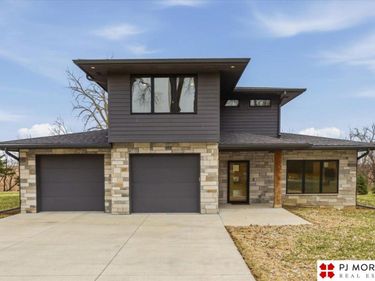 329 Christy Street, Carson, IA 51525