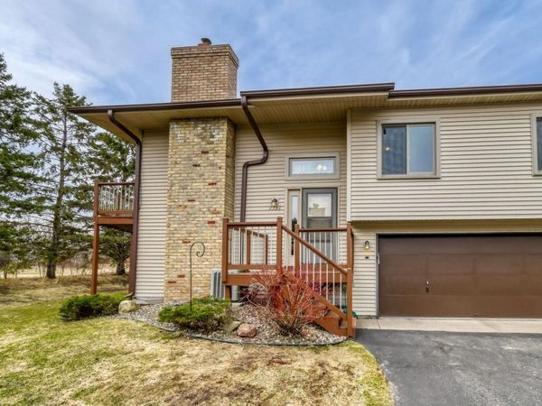 2333 Amberwood Drive, Woodbury, MN 55125