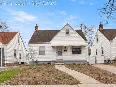 25521 Stanford Street, Dearborn Heights, MI 48125