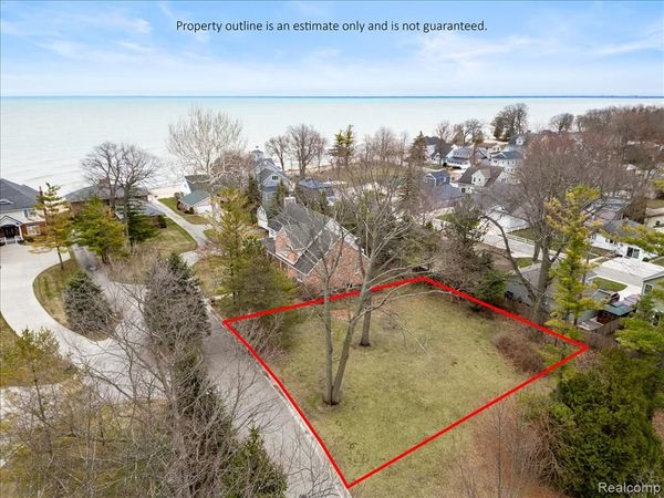 2995 Sandy Oaks Lane , Fort Gratiot Twp, MI 48059