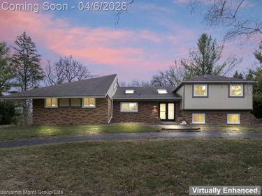 5910 Cedar Knoll Drive, Genoa Twp, MI 48116