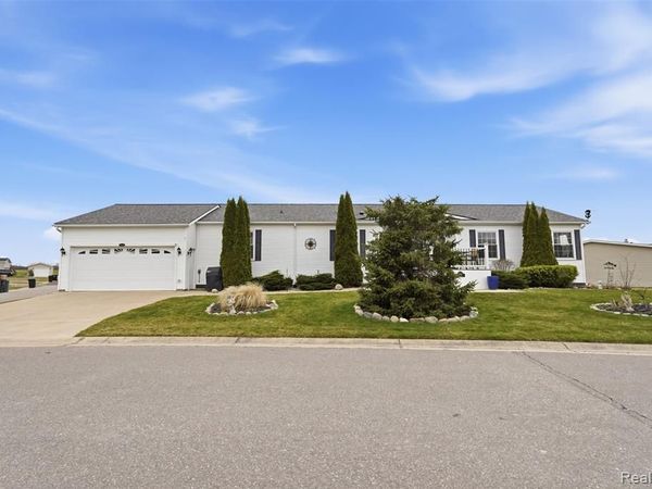 11186 Chestnut Hill Court, Green Oak Twp, MI 48178