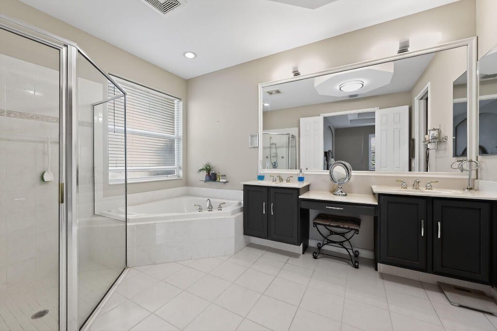 9430 Lantern Bay Circle, West Palm Beach, FL 33411 Photo