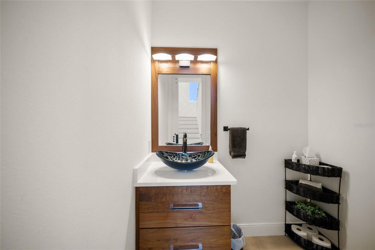 209 Willow Avenue, Anna Maria, FL 34216 Photo