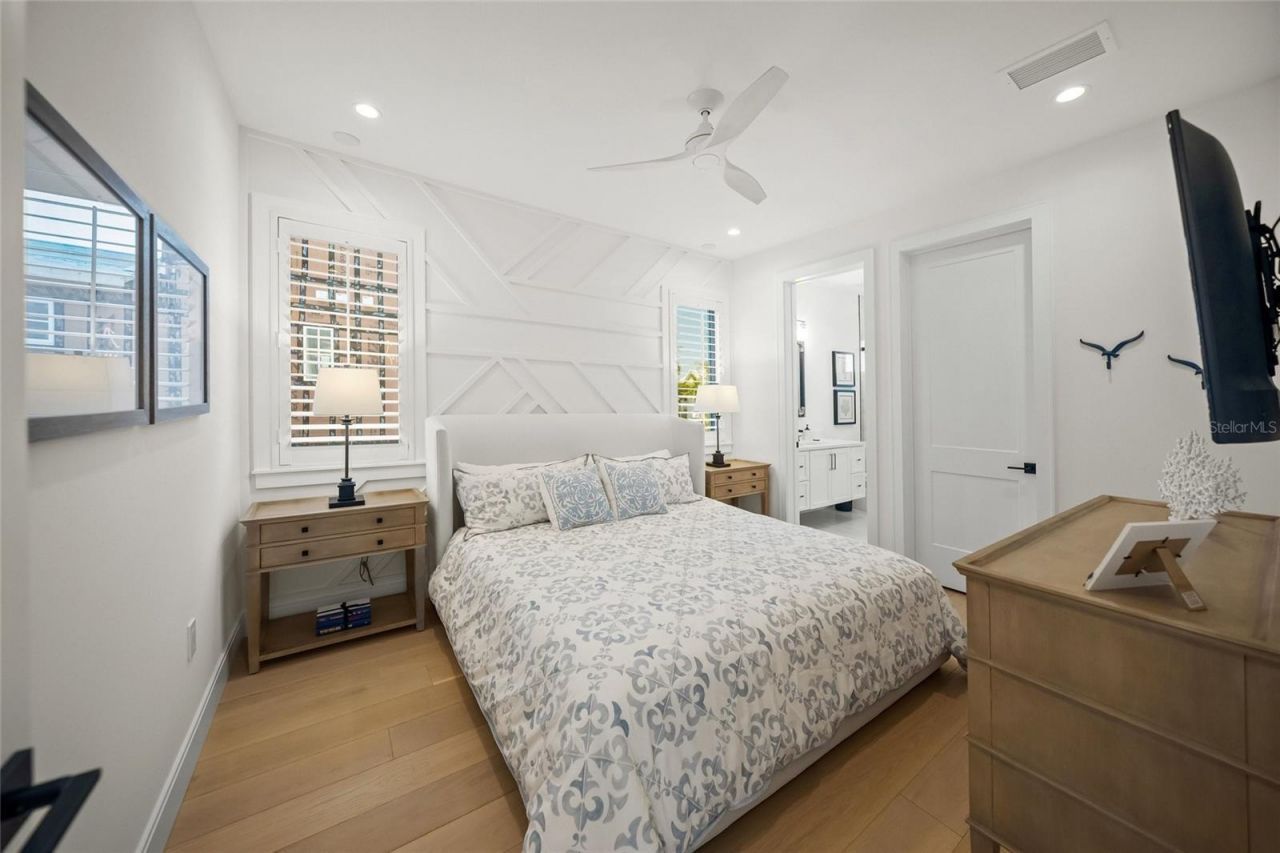 209 Willow Avenue, Anna Maria, FL 34216 Photo