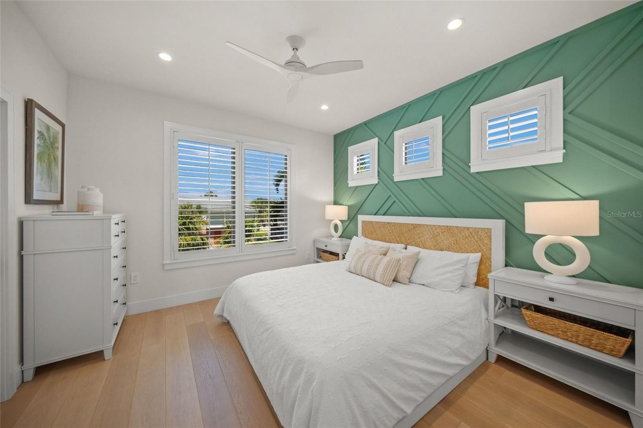 209 Willow Avenue, Anna Maria, FL 34216 Photo