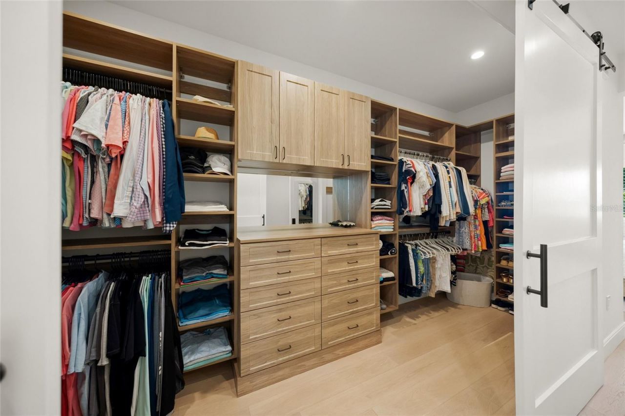 209 Willow Avenue, Anna Maria, FL 34216 Photo