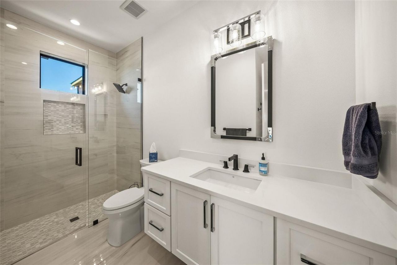 209 Willow Avenue, Anna Maria, FL 34216 Photo