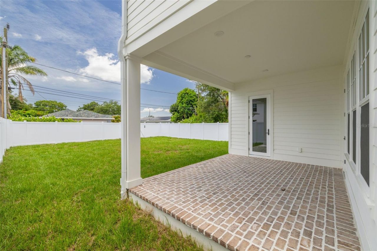 441 47th Avenue N, Saint Petersburg, FL 33703 Photo