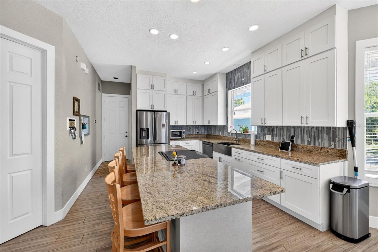 4433 Sweetwater Drive, Tampa, FL 33615 Photo