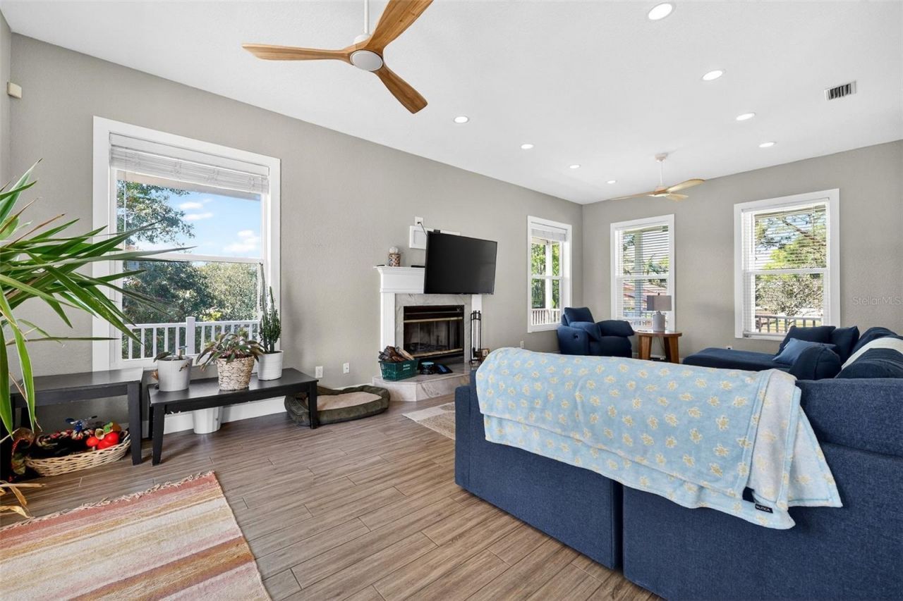 4433 Sweetwater Drive, Tampa, FL 33615 Photo