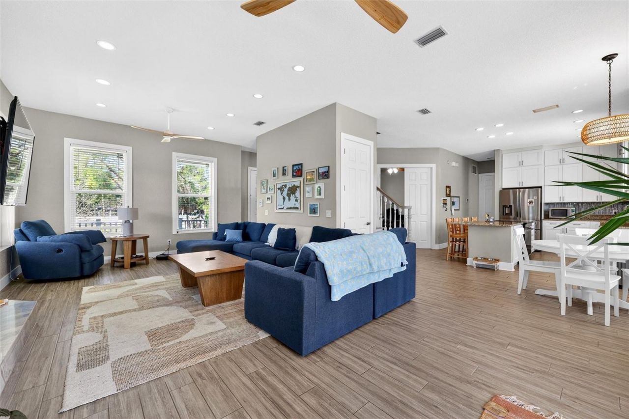 4433 Sweetwater Drive, Tampa, FL 33615 Photo