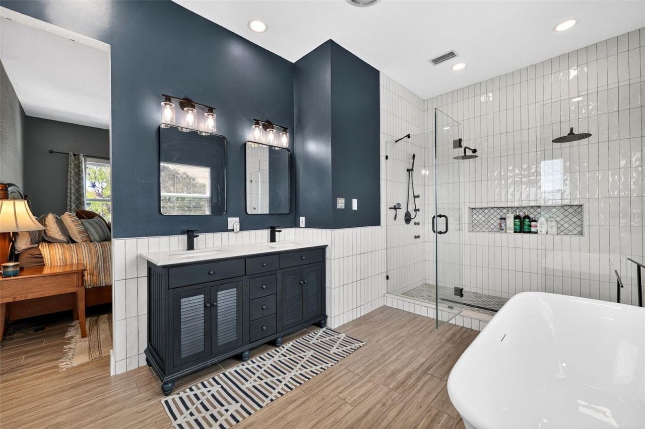 4433 Sweetwater Drive, Tampa, FL 33615 Photo