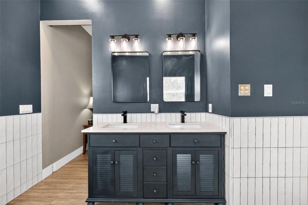 4433 Sweetwater Drive, Tampa, FL 33615 Photo