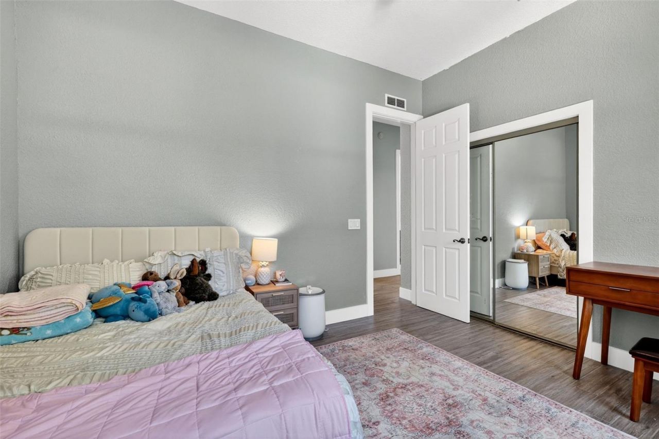 4433 Sweetwater Drive, Tampa, FL 33615 Photo