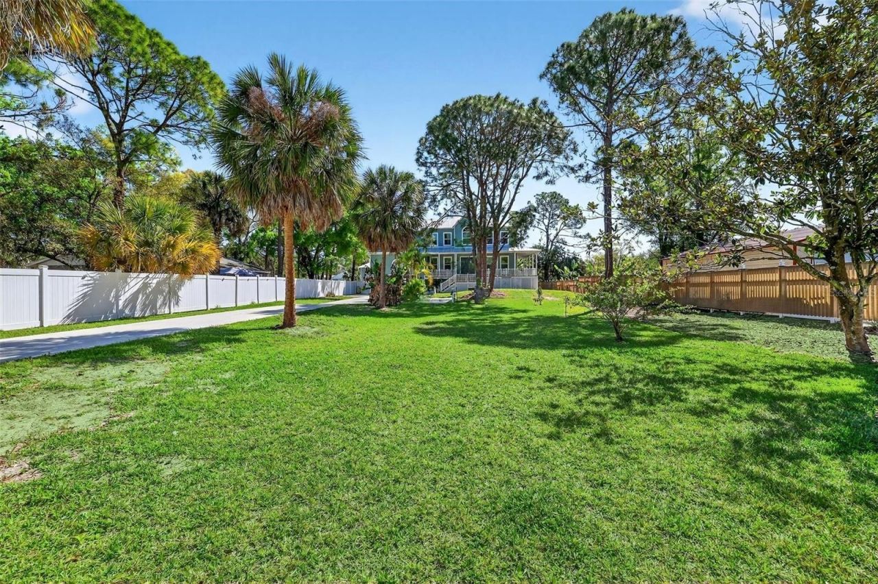 4433 Sweetwater Drive, Tampa, FL 33615 Photo