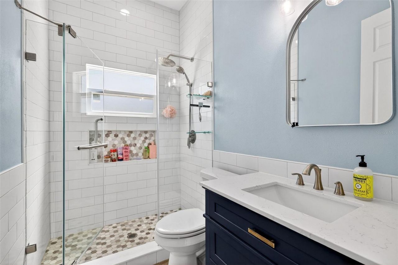 4433 Sweetwater Drive, Tampa, FL 33615 Photo