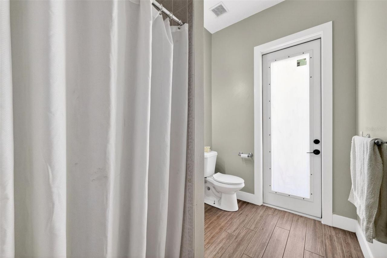 4433 Sweetwater Drive, Tampa, FL 33615 Photo