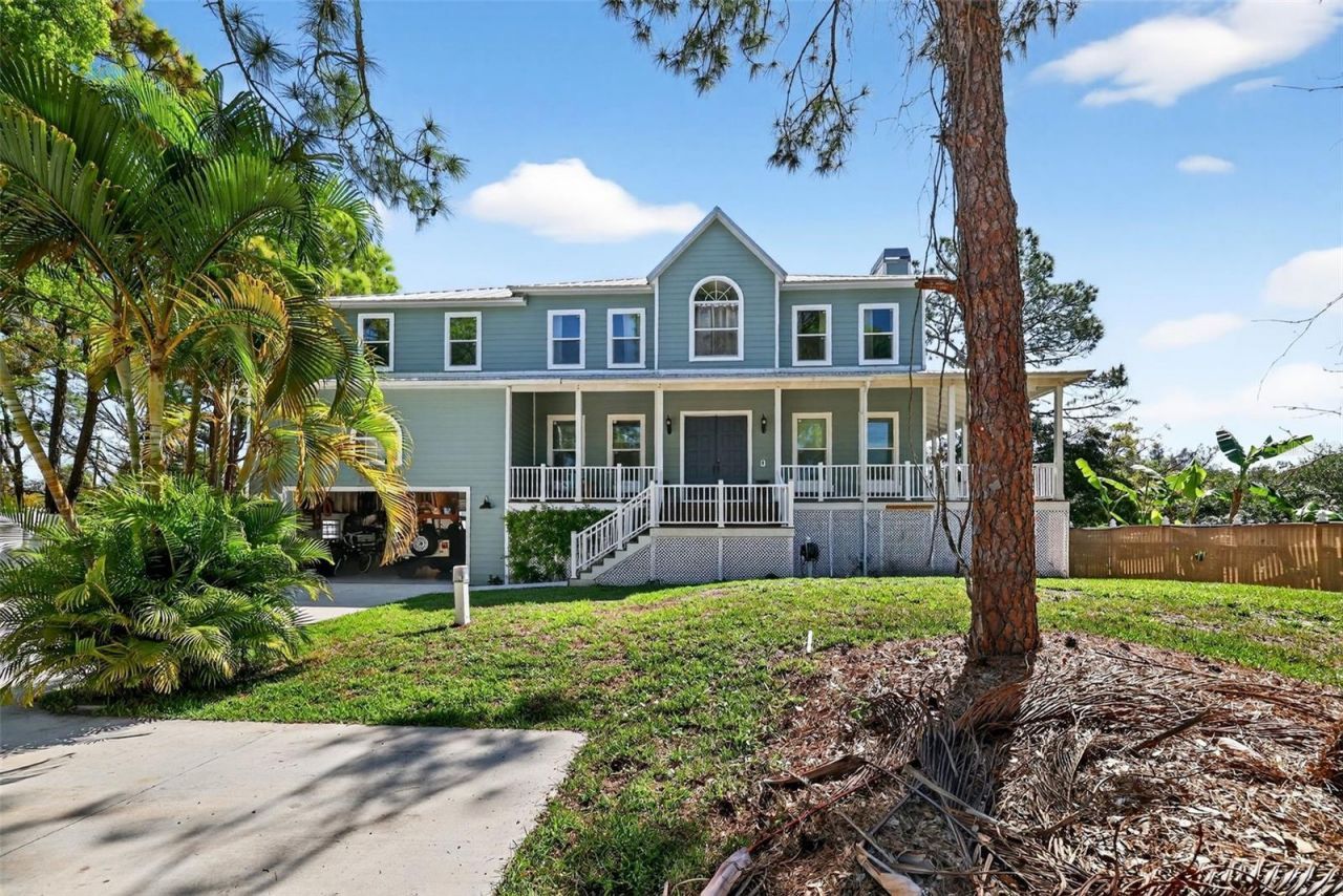 4433 Sweetwater Drive, Tampa, FL 33615 Photo