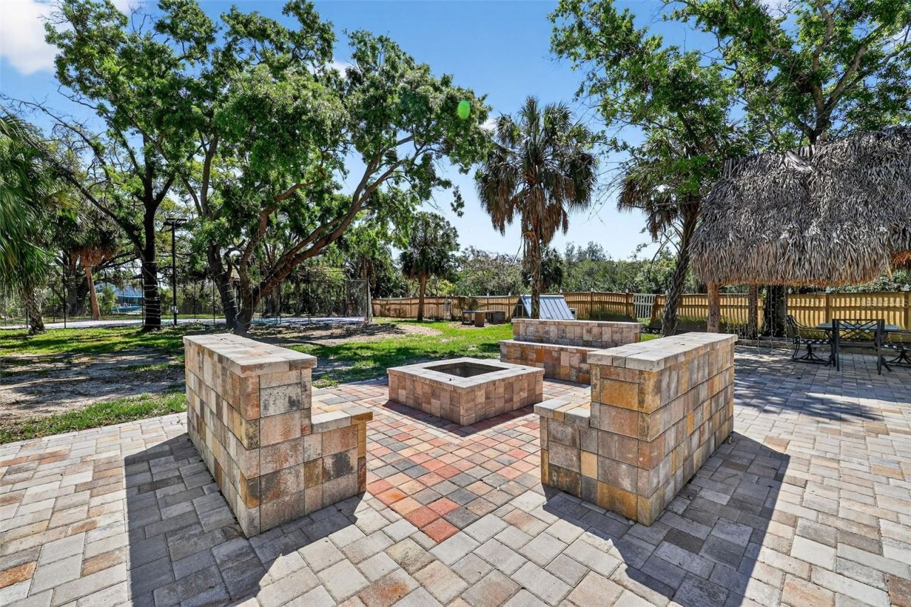 4433 Sweetwater Drive, Tampa, FL 33615 Photo