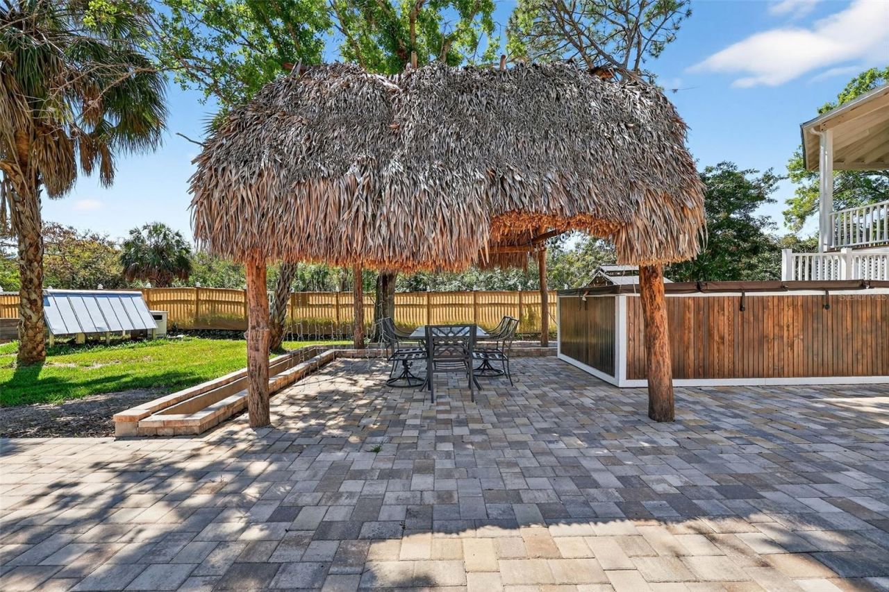 4433 Sweetwater Drive, Tampa, FL 33615 Photo