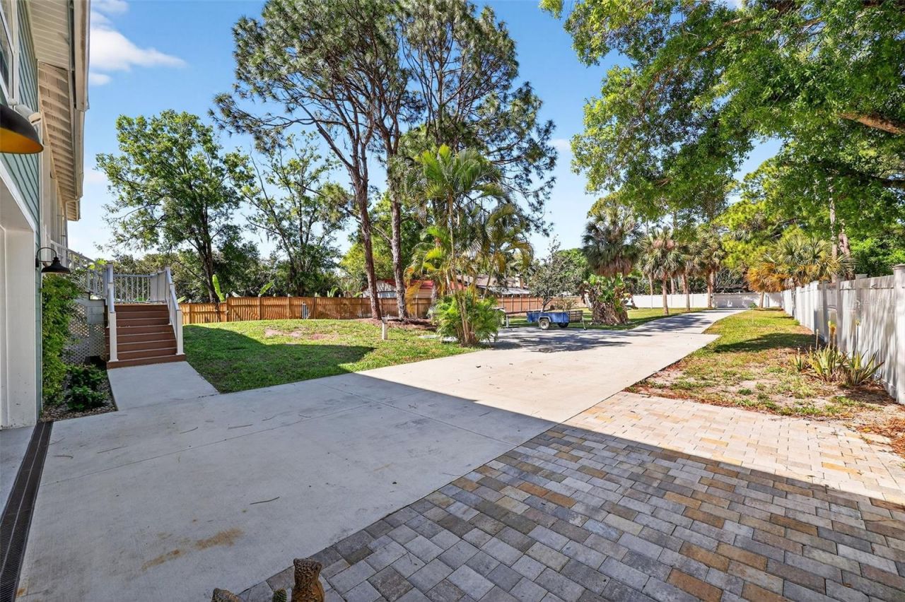 4433 Sweetwater Drive, Tampa, FL 33615 Photo