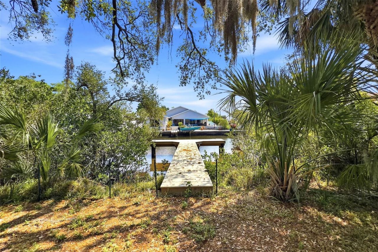 4433 Sweetwater Drive, Tampa, FL 33615 Photo