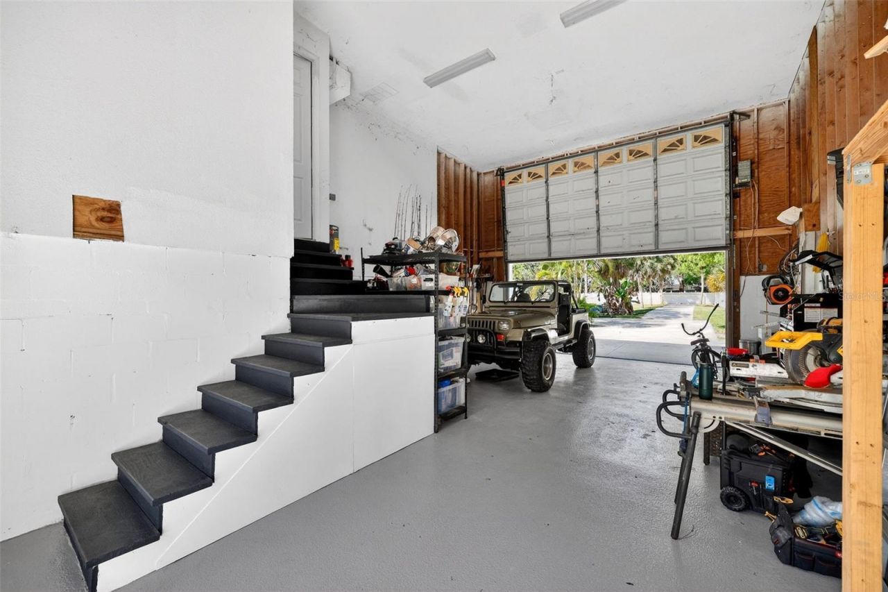 4433 Sweetwater Drive, Tampa, FL 33615 Photo