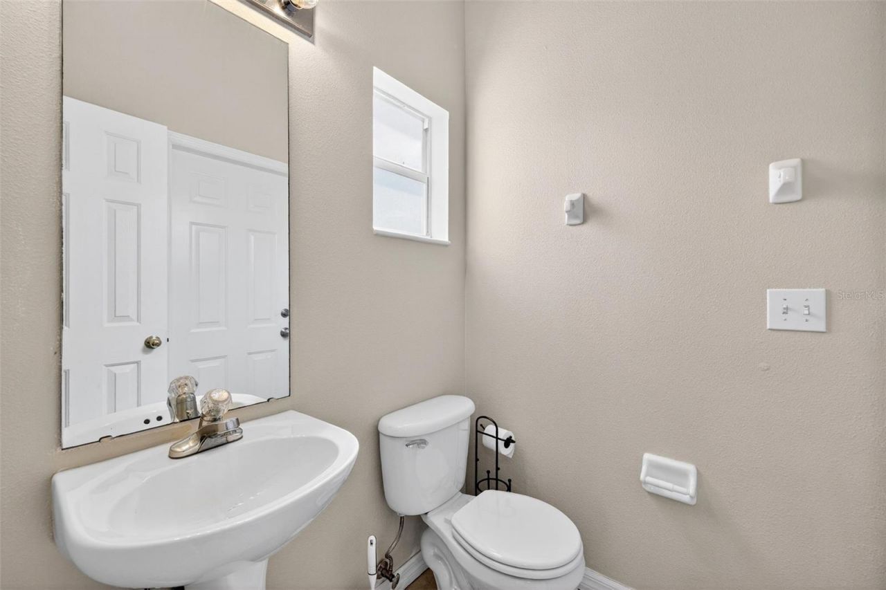 4433 Sweetwater Drive, Tampa, FL 33615 Photo