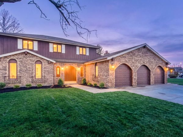 1019 Sable, Addison, IL 60101