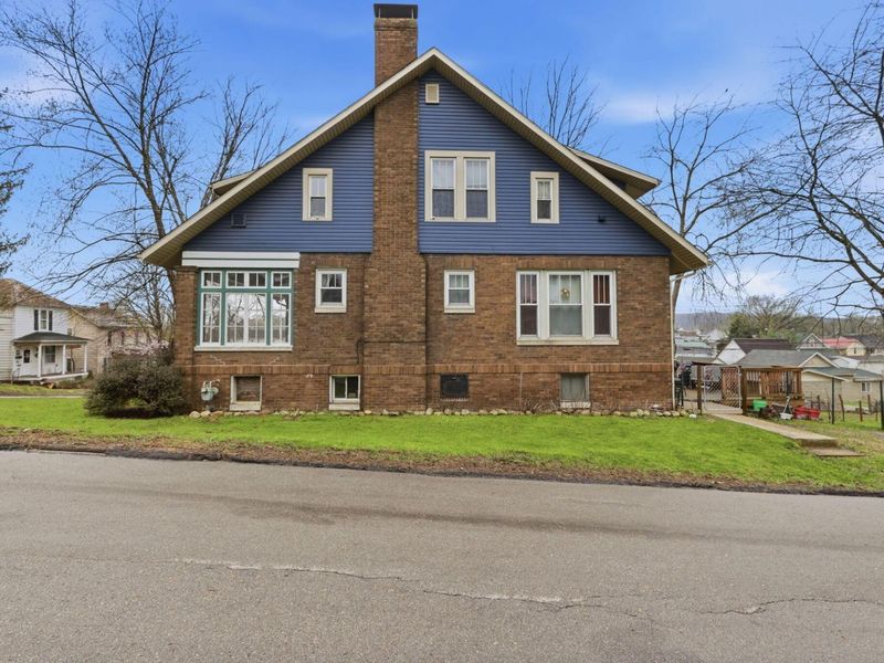 293 Warner Avenue , Logan, OH 43138 Photo 4