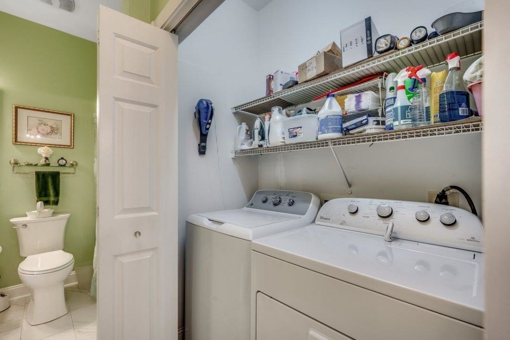 4894 Luster Leaf Circle Photo 17