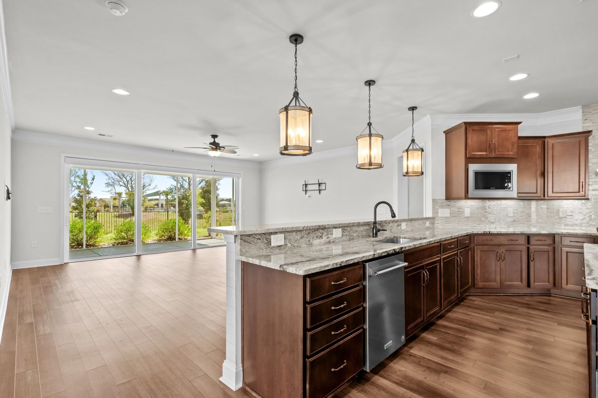 416 Noah Ave. Photo 28