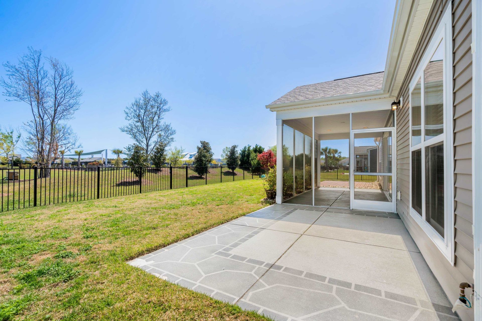 416 Noah Ave. Photo 41