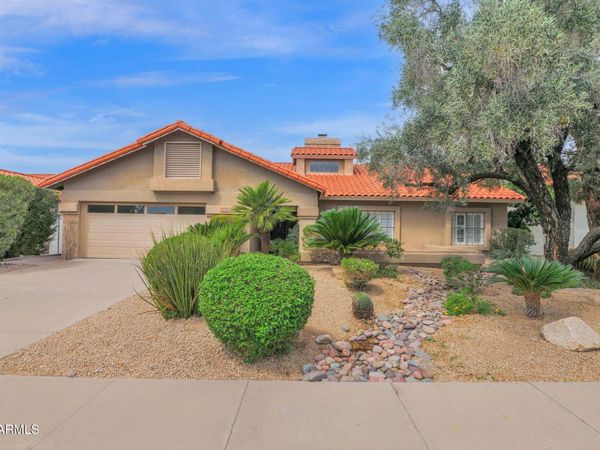 10570 E SAN SALVADOR Drive, Scottsdale, AZ 85258