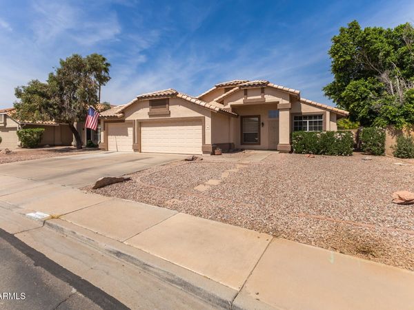 446 W MENDOZA Circle, Mesa, AZ 85210