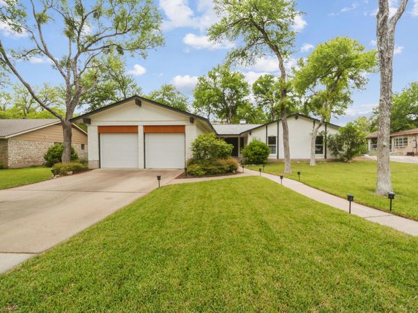 402 S Lake Creek DR , Round Rock, TX 78681