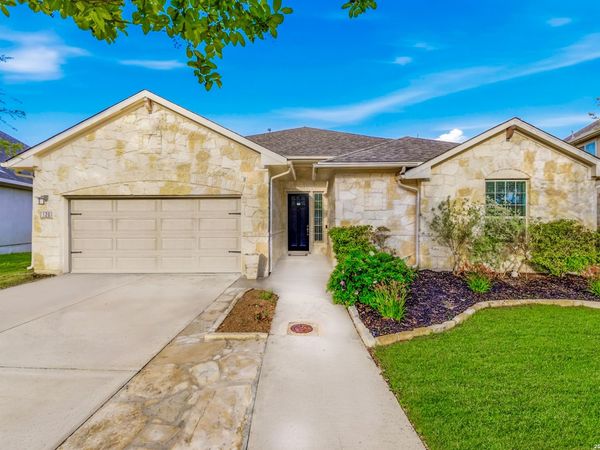 120 Escalera Cir, Boerne, TX 78006
