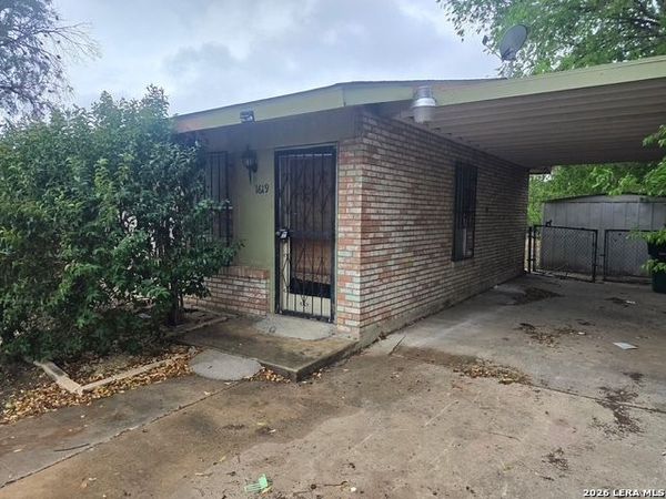 1619 Latimer, San Antonio, TX 78220