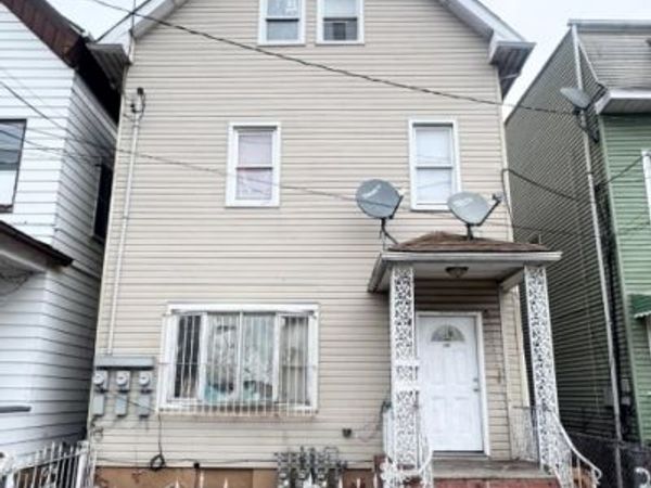 255 Franklin St, Elizabeth, NJ 07206