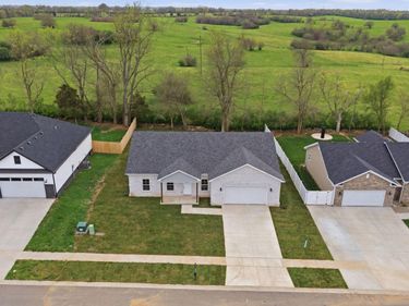 210 Max Cavnes Road, Danville, KY 40422