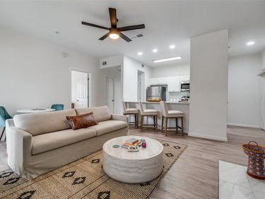 6003 Oram Street, Unit 203, Dallas, TX 75206